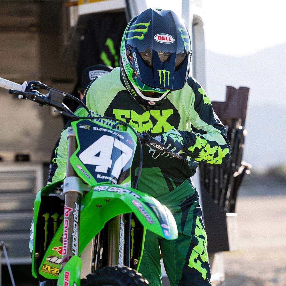 Model wearing 180 MX kit